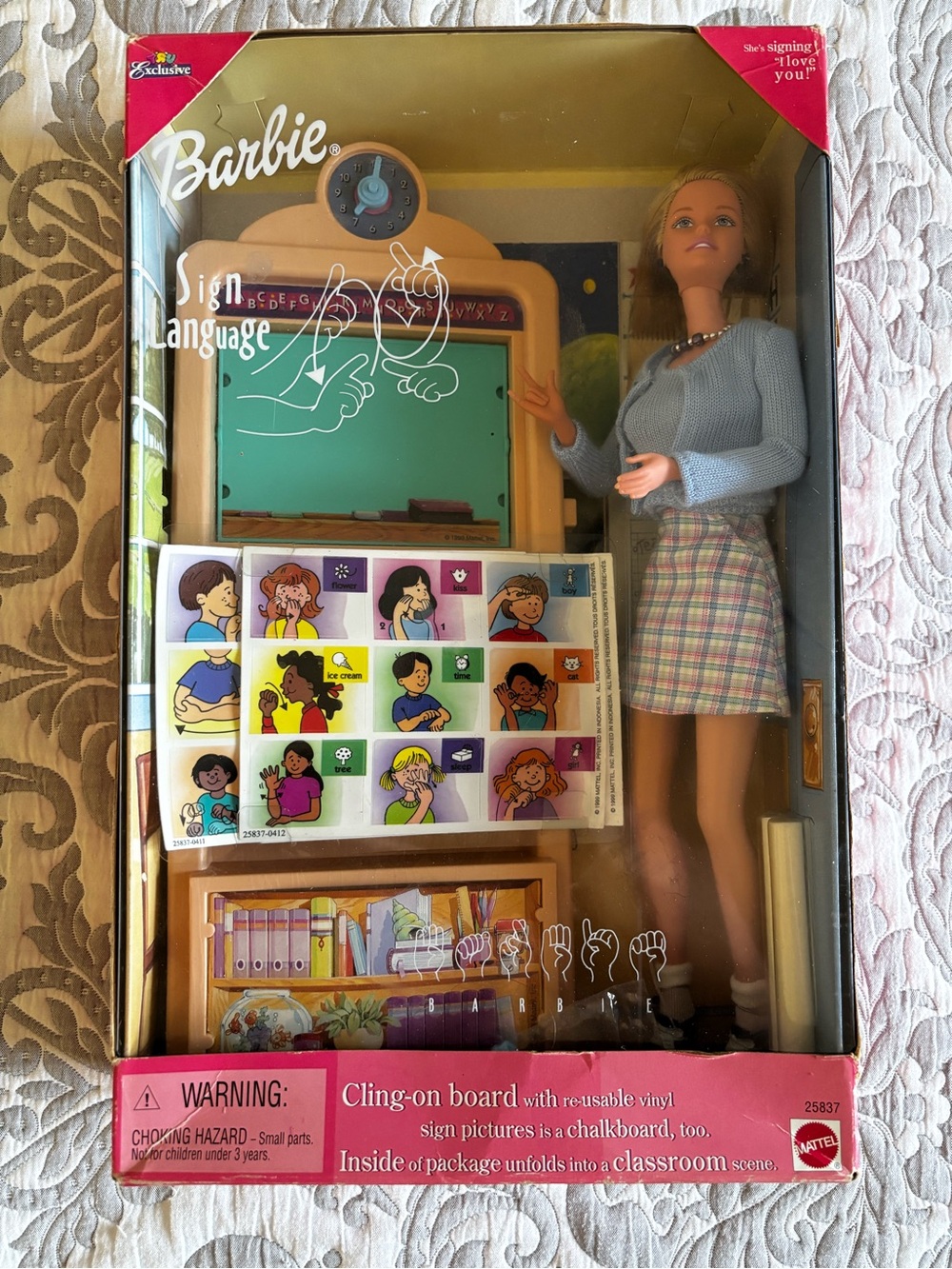 NIB Sign Language Barbie Doll Toys R Us Exclusive 1999 Mattel 25837